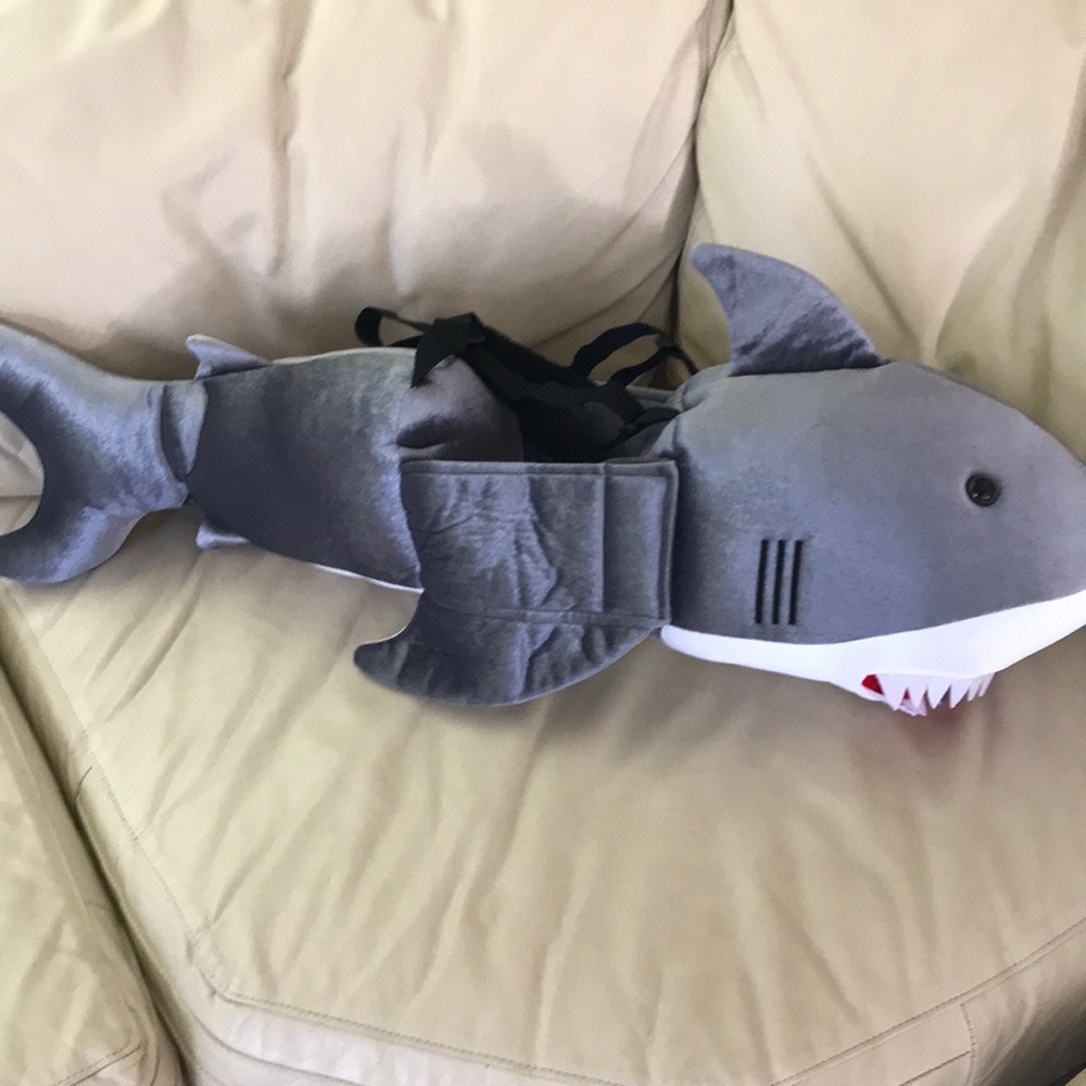 Youth (2t-7) shark costume